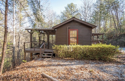 Clayton Cabina | Bear Necessities Cabin