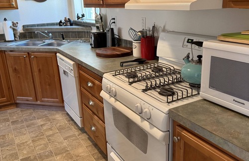 Lake Almanor Peninsula Casa | Bear Necessities 2 bed 2 bath located on the Peninsula at Lake Almanor Ca.