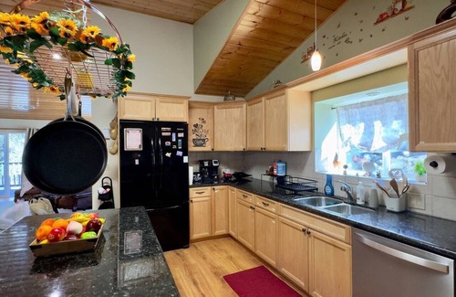 Pine Mountain Club Cabina | Bear Necessities: Retreat at Roaming Bear Lodge