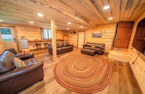 Cosby Cabina | Sunrise Meadow Cabin cerca de Gatlinburg. Tiempo para relajarse en las Montañas Humeantes de TN