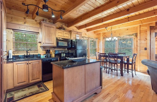 Gatlinburg - Pigeon Forge Cabina | Bear Paw Trail