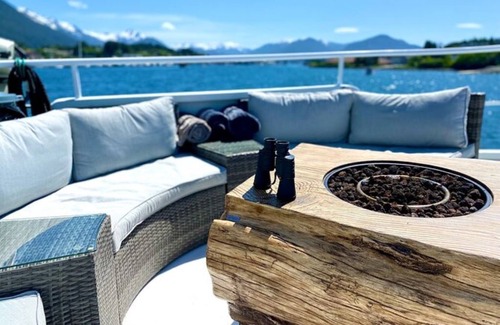 Sitka Alquiler De Eote | Bear Paw Yacht Your All-Inclusive Charter Boat to Explore Sitka Waters
