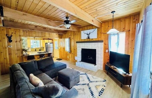 Arrowbear Lake Cabina | Bearadise Ridge Cabin