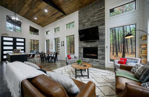 Pickens Casa | Bearfoot Chill'Inn - Relaxing Escape in Broken Bow