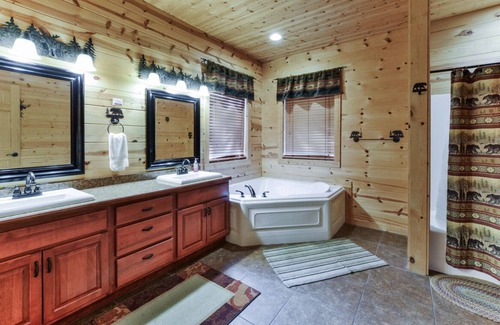 Branson Cedars Cabina | Cada necesidad que necesita en esta cabina Bearific