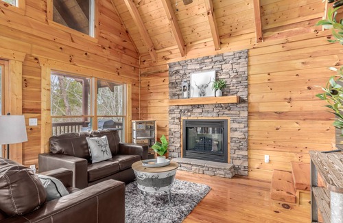 Bean Station Cabina | Bears Cove! Private Family Cabin at Cherokee Lake!