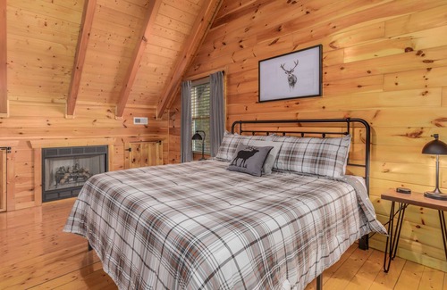 Bean Station Cabina | Bears Cove! Private Family Cabin at Cherokee Lake!
