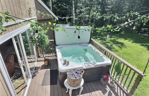 Killington Chalet De Esquí | BearVaria AC, Hot Tub, Fire Pit Grill, FrisbeeGolf