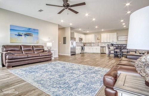 Hot Springs Village Apartamento | Beat the Heat on Balboa Unit B