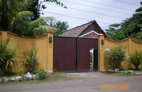 Las Penitas Chalet De Esquí | Hermosa casa frente a la playa de 7 dormitorios, 6 baños y piscina