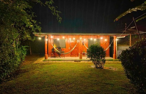 Uvita Cabaña | Beatiful Cozy House/Nice garden-near to the beach