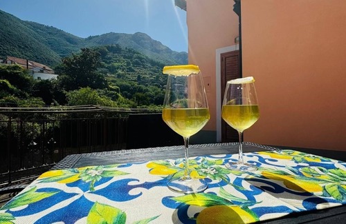 Campinola Apartamento | Beatrice House, cozy retreat within walking distance of chaos!