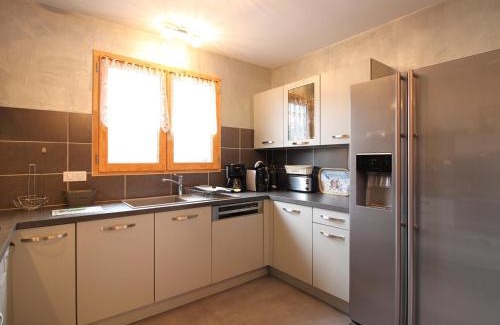 Mont-Dore Chalet De Esquí | Beau chalet 4 chambres, terrasse, garage, WiFi au Mont-Dore - FR-1-608-223