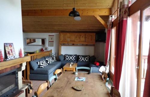 Montalbert Apartamento | Beau chalet au départ des pistes - Chalet 6 pièces 12 personnes MAE-4869