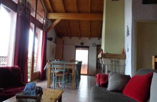 Montalbert Apartamento | Beau chalet au départ des pistes - Chalet 6 pièces 12 personnes MAE-4869