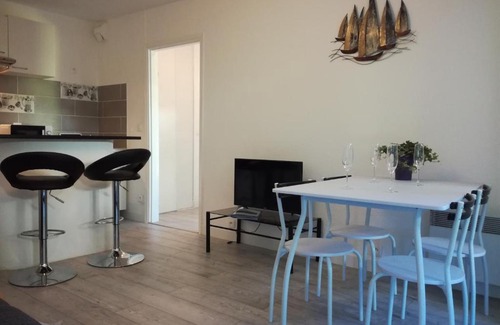 Mandelieu-La-Napoule Apartamento | Beau deux pièces avec piscine