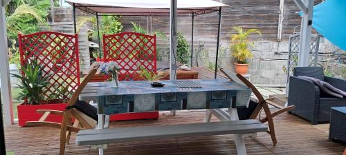 Le Robert Apartamento | Beau F2 classé, vue mer, spa, jardin, bateau