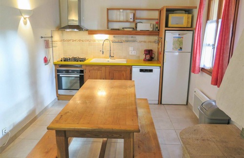 Blanquefort-sur-Briolance Casa | Casa de vacaciones privada con piscina privada, WIFI, TV, terraza, mascotas permitida, aparcamiento