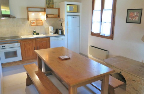 Blanquefort-sur-Briolance Casa | Casa de vacaciones privada con piscina privada, WIFI, TV, terraza, mascotas permitida, aparcamiento