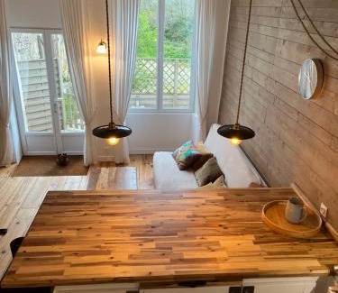Cursan Apartamento | Beau gîte dans Domaine viticole & arboricole