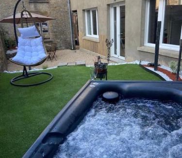 Avranches Apartamento | Beau Loft room proche mont saint Michel jaccuzi illimité en plein centre Avranches