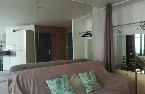 Villeneuve-sur-Lot Apartamento | Beau studio dans la Bastide