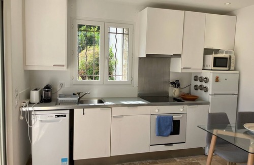 Valescure Apartamento | Beau Studio Meuble Dans Villa Avec Piscine
