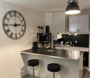 Plaine de la Brague Apartamento | Beau studio proche mer, gare et commerces