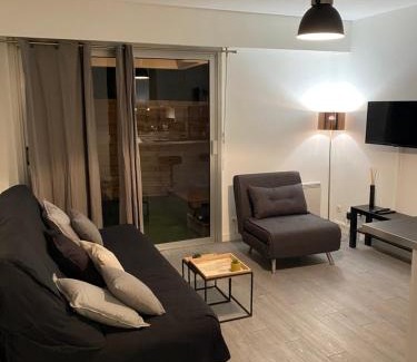 Plaine de la Brague Apartamento | Beau studio proche mer, gare et commerces