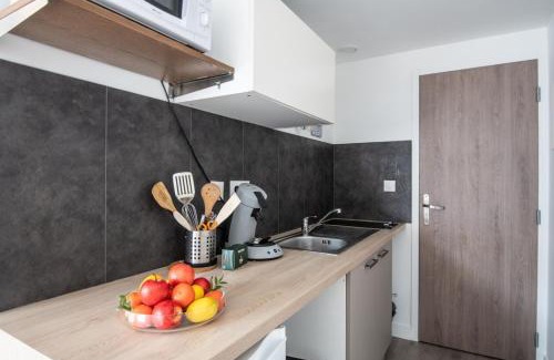 Fives Apartamento | Beau Studio Rénové - au pied du métro