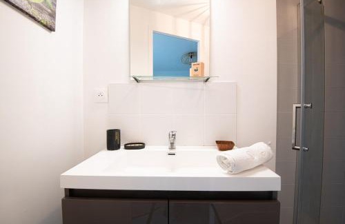 Fives Apartamento | Beau Studio Rénové - au pied du métro