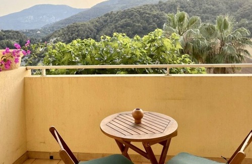Menton Apartamento | 15 avenue de Réquier-Apartamento-Baño con ducha