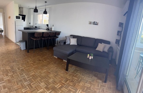 Le Redon Apartamento | Beau t2 Avec Piscine et Balcon Parking ,proches Calanques