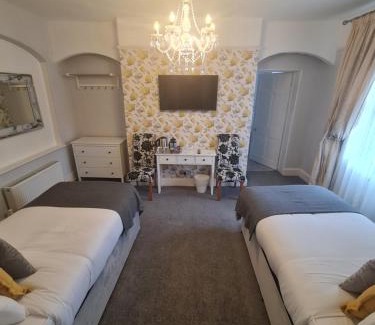 Taunton Casa | Beaufort Lodge - Central Location & Free Parking