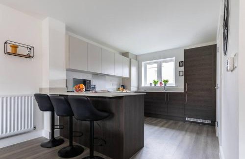 Chelmsford Apartamento | Beaulieu Rest 3 Bed House Chelmsford
