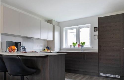 Chelmsford Apartamento | Beaulieu Rest 3 Bed House Chelmsford
