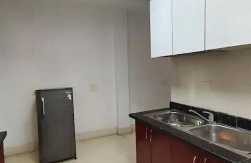 Lajpat Nagar Apartamento | Beauteous 2 BHK Apartment with Lift!