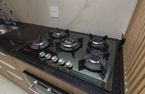 Bairro Jardim Botanico Apartamento | Beautiful, cozy , renovated apartment blocks from the Botanical Garden.
