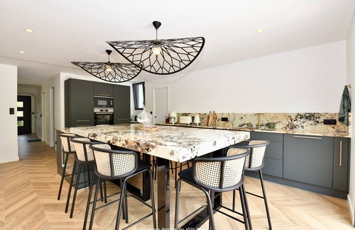 Saint-Georges-de-Didonne Villa | Beautiful modern house