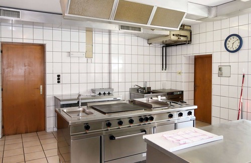 St. Valentin auf der Haide Apartamento | Precioso apartamento para 32 personas con WIFI, TV, balcón, mascotas permitida y aparcamiento