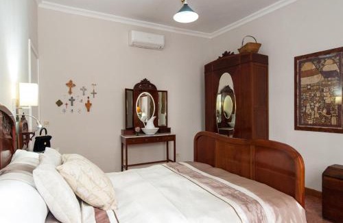 Las Palmas de Gran Canaria Apartamento | Beautiful Beach Apartment M&B IV by Las Canteras by VillaGranCanaria