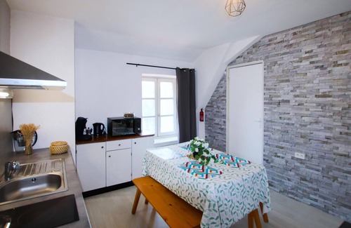 Saint-Germain-Laprade Apartamento | Beautiful apartment in Saint Germain La Prade with house a panoramic view
