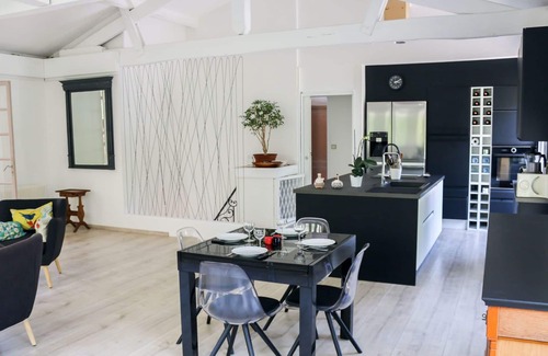 Saint-Vivien-de-Medoc Casa | Estupenda casa de vacaciones privada con piscina privada, WIFI, TV, terraza y aparcamiento