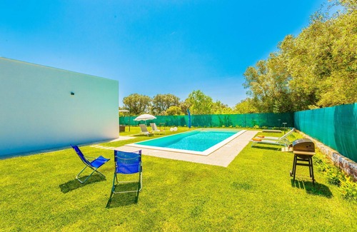 San Vito dei Normanni Villa | Casa de vacaciones privada con WIFI, piscina, A/C, TV, veranda, aparcamiento, cerca de Ostuni