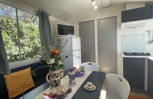 Terzorio Casa | Beautiful private villa for 4 guests with internet, pool, A/C, TV, patio, pets allowed and parking