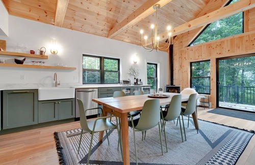 Rangeley Chalet De Esquí | Beautiful, brand new, Mountainside Home on Saddleback Mountain