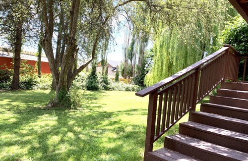 Eagle Casa | Beautiful 1 acre 5 bd in Eagle- hot tub & pingpong