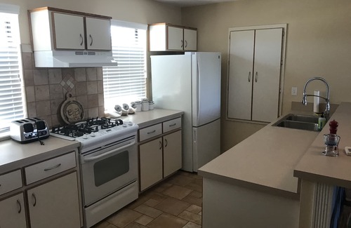 Ormond Beach Apartamento | Hermoso apartamento de 1 dormitorio / 1 baño casa de campo a pocos pasos de la playa y el río