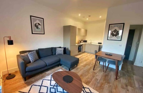 Sheldon Apartamento | Beautiful 1 Bed Flat near NEC with secure parking