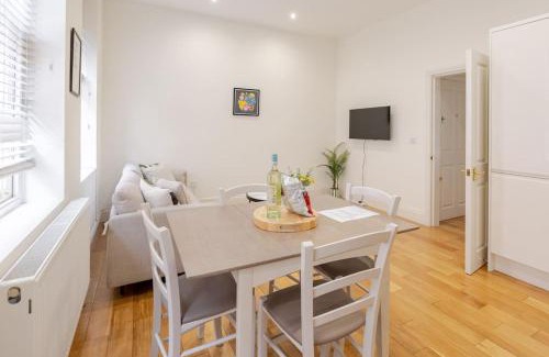 Camden Town Apartamento | Beautiful 1 Bed Flat 2 Minute Walk To Camden Station